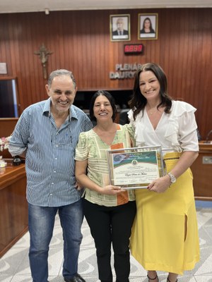 Entrega do Diploma Professora Elaine... 10/10/2023