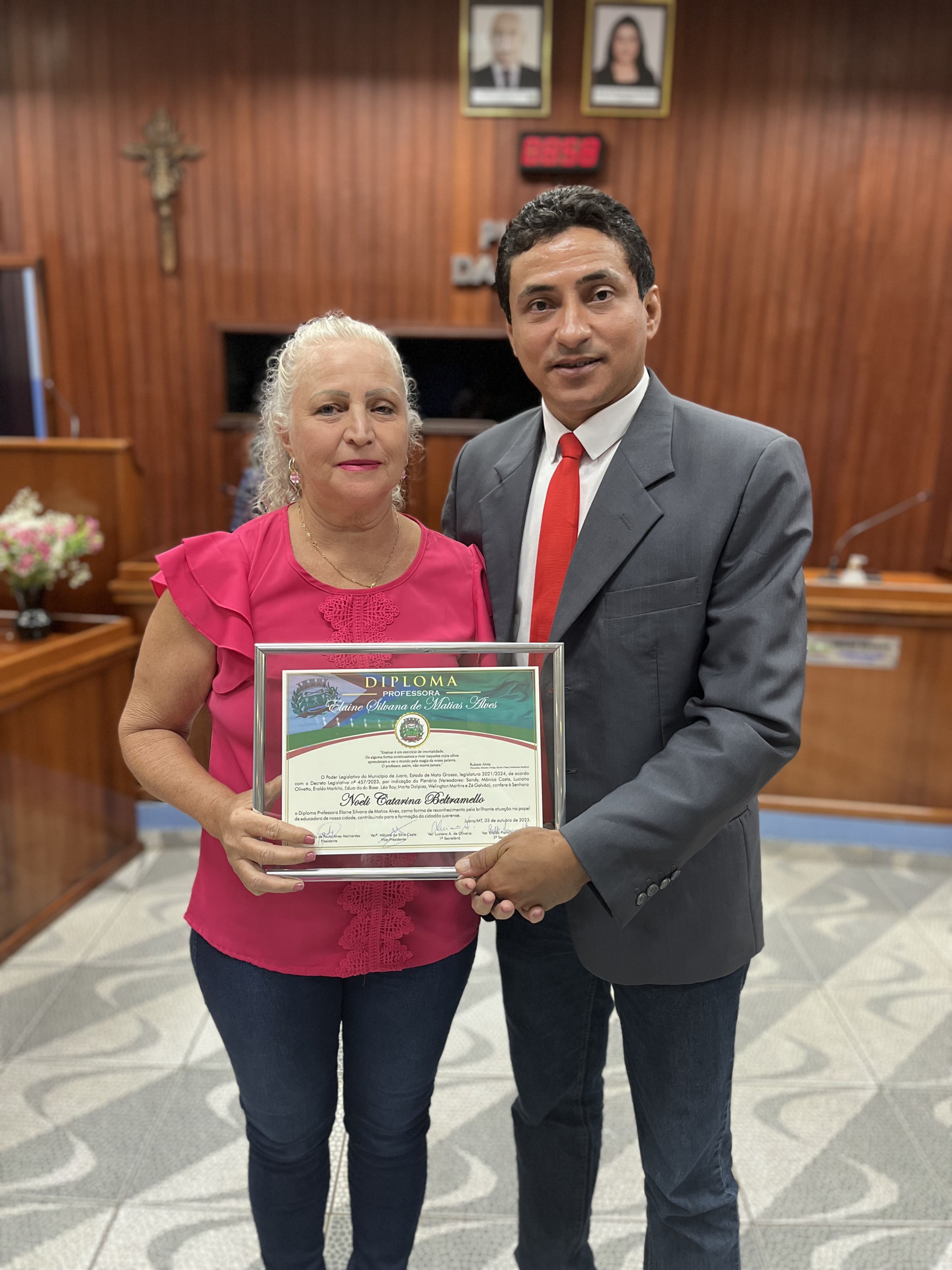 Entrega do Diploma Professora Elaine... 10/10/2023