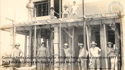 Casa em frente a Câmara Municipal - 1977