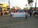 Avenida lota de populares para o desfile de 7 de setembro em  Juara/MT.