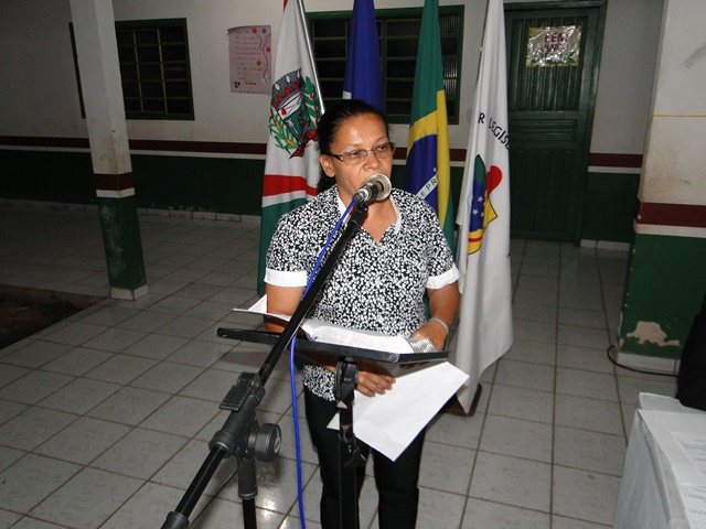 Diretora da escola de Paranorte busca melhorias junto a Câmara Municipal.