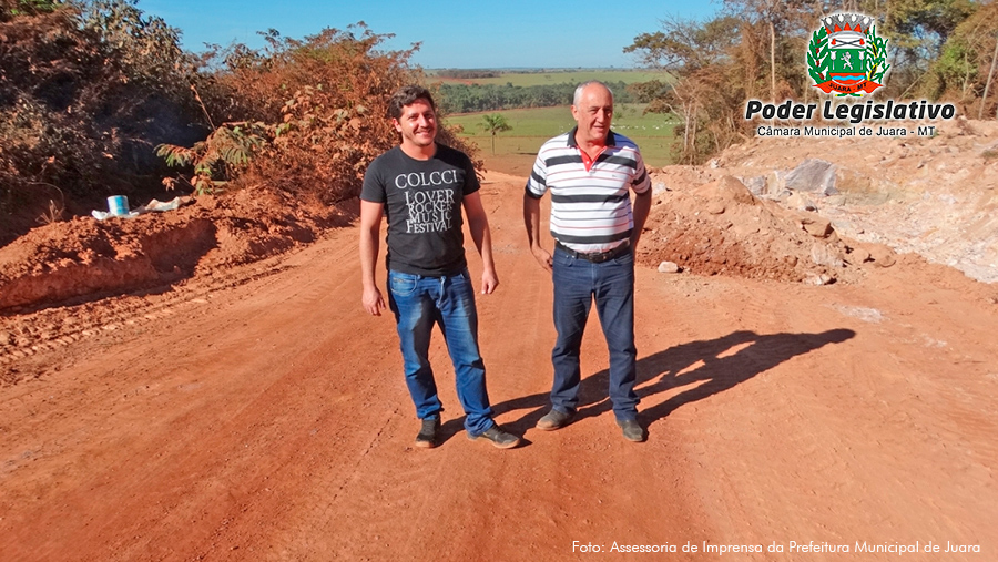 Flávio Valério e Carlos Sirena vistoriam obras na Serra de Itapaiúna.