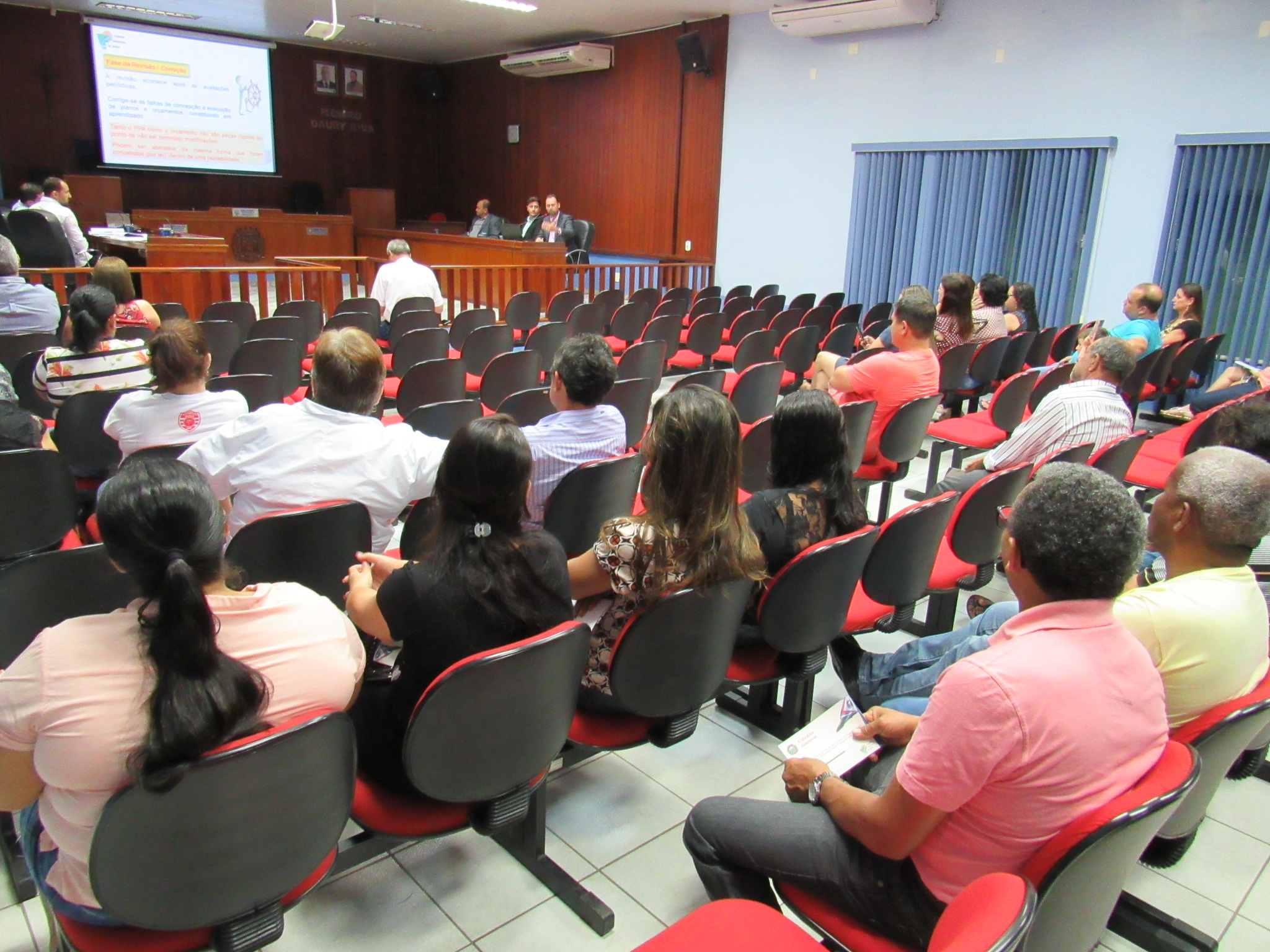 LOA/2019: Vereadores debatem orçamento de RS 117 milhões para Juara.