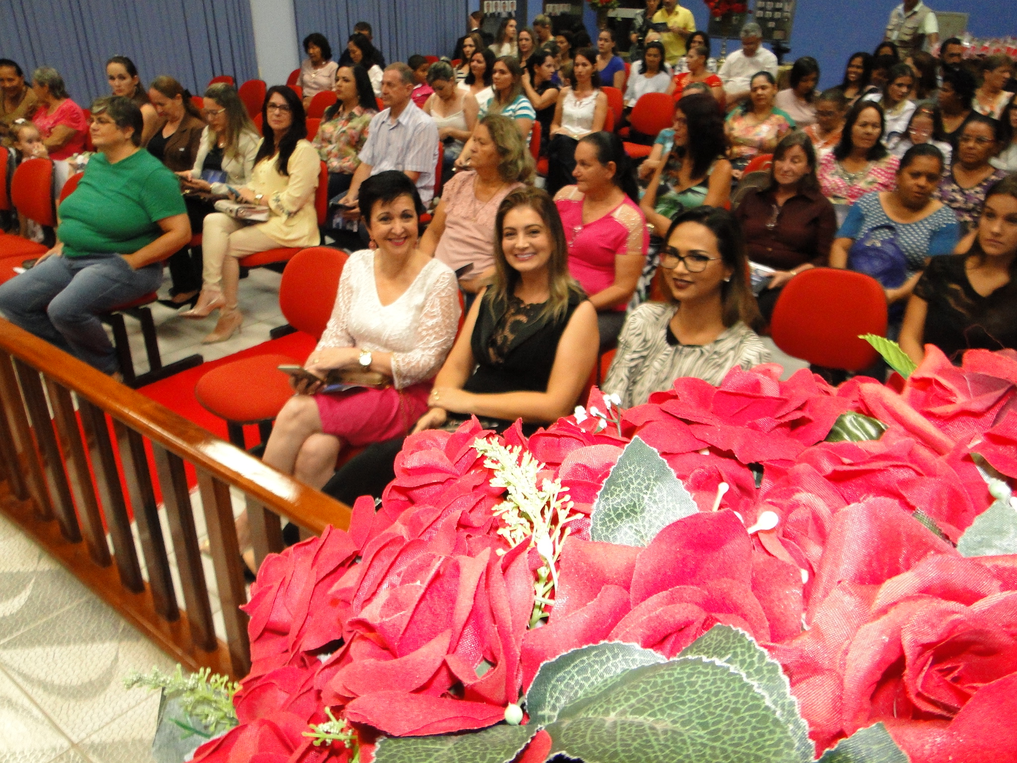 Mulheres são homenageadas em Sessão Solene do Poder Legislativo.