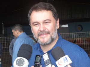 Oscar Bezerra anuncia liberação de recursos para recuperação de estradas em Juara.