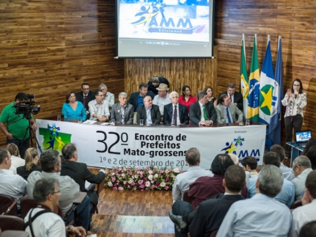 Prefeitos vão se reunir com deputados para debater nova formatação do FETHAB.