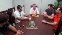 Representante da ENERGISA mantém visita de relacionamento com vereadores de Juara.