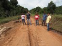 Ulliane e Léo cobram melhorias na estrada Araputanga junto à secretaria de transportes.