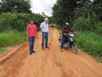 Vereador e prefeito vistoriam estradas das Linhas Pedro Damião e Braguinha.