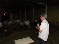 Vereadores participam de reunião com Associação de Moradores de três bairros.