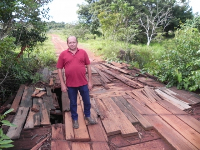 "Vergonha", assim diz vereador sobre pontes de responsabilidade do estado, em Juara.